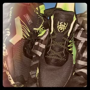 Nike marvel spiderman